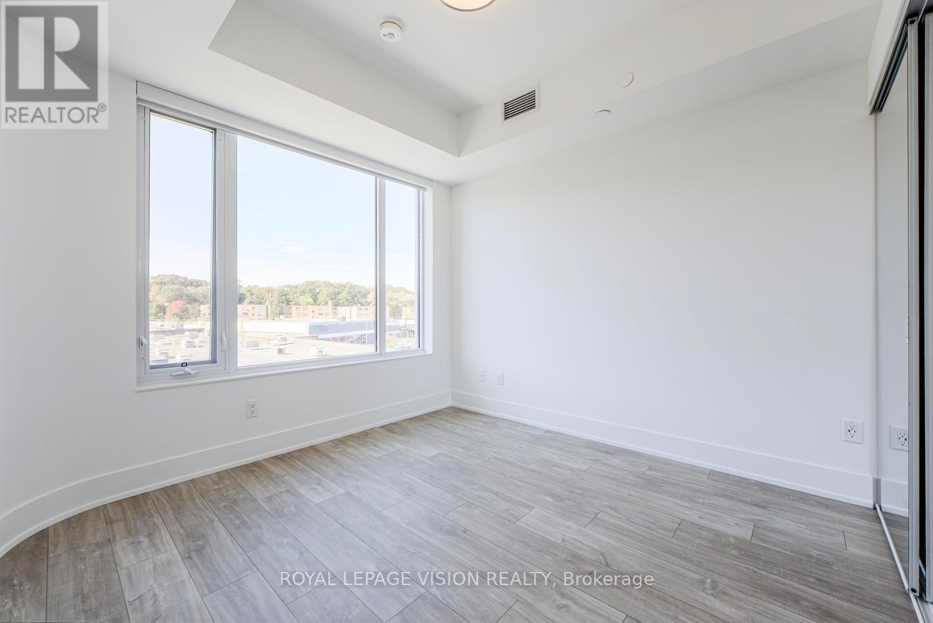 413 - 259 The Kingsway, Toronto, Ontario  M9A 0G2 - Photo 18 - W12477554