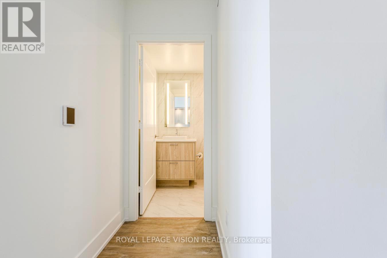 413 - 259 The Kingsway, Toronto, Ontario  M9A 0G2 - Photo 22 - W12477554