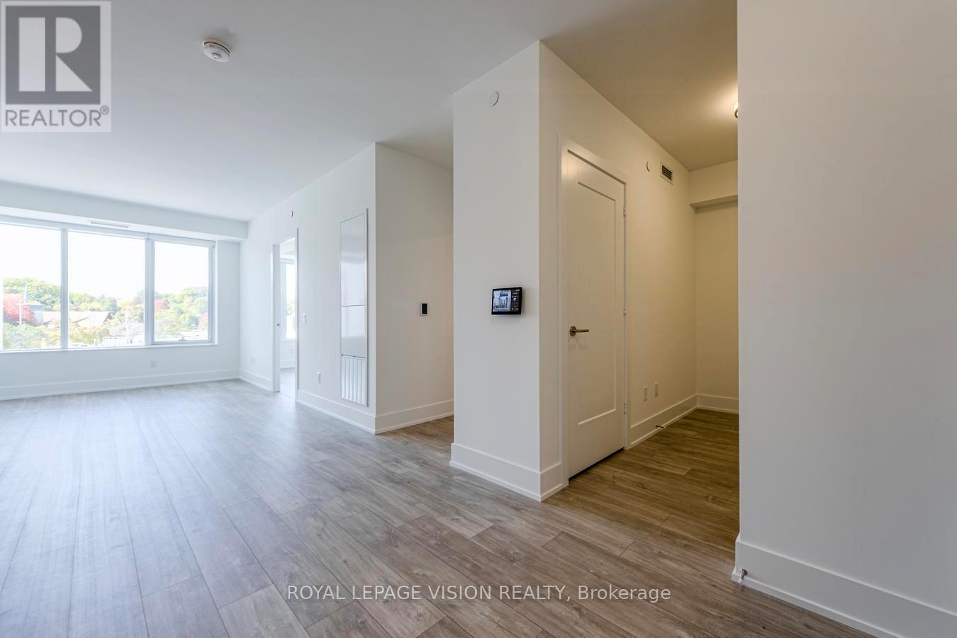 413 - 259 The Kingsway, Toronto, Ontario  M9A 0G2 - Photo 9 - W12477554