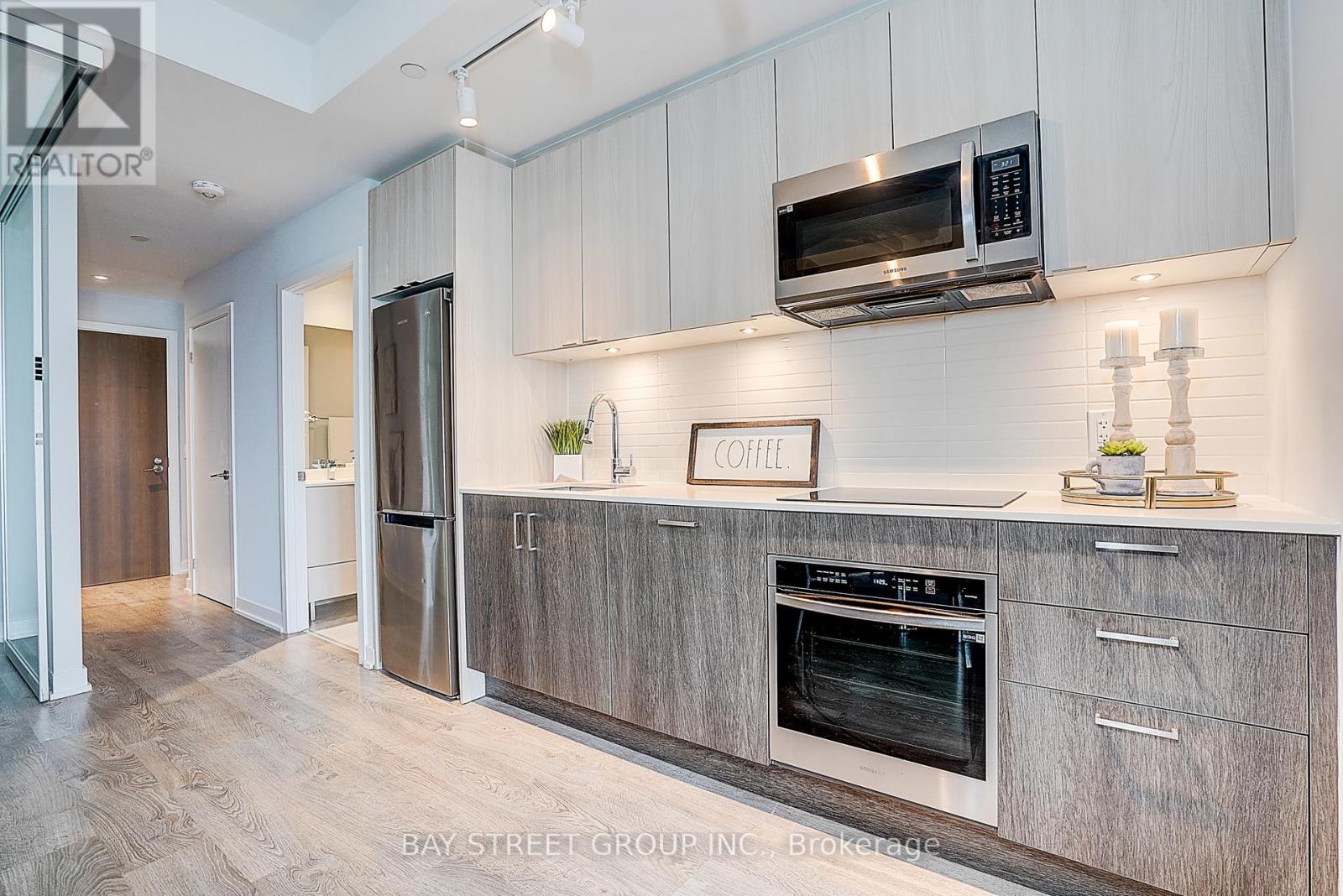 3805 - 1926 Lake Shore Boulevard W, Toronto, Ontario  M6S 1A2 - Photo 11 - W12477556