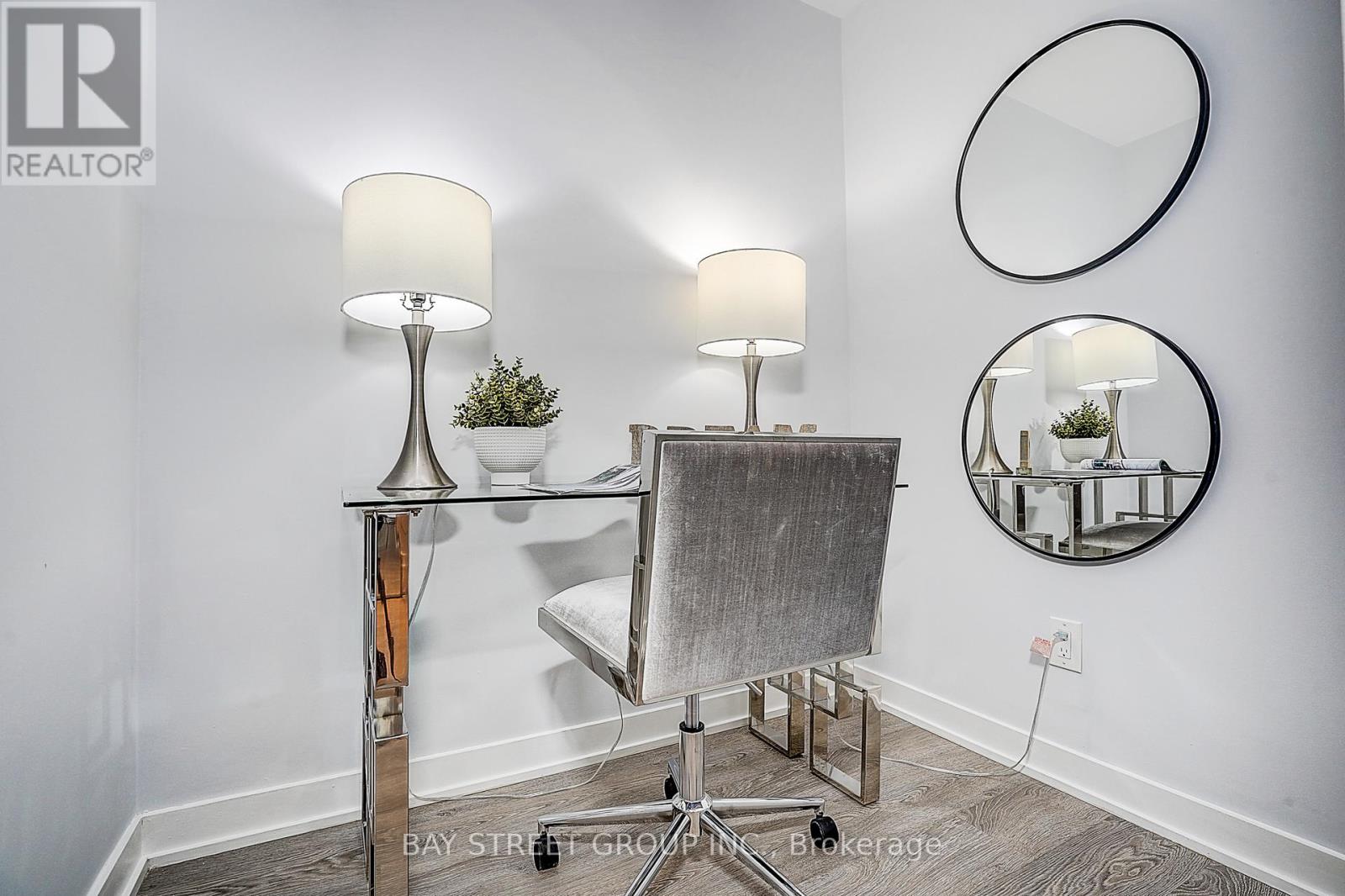 3805 - 1926 Lake Shore Boulevard W, Toronto, Ontario  M6S 1A2 - Photo 14 - W12477556