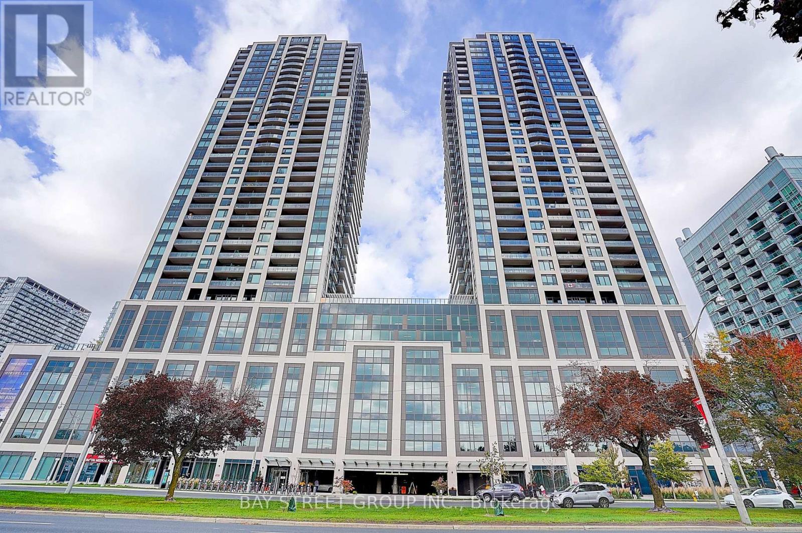 3805 - 1926 Lake Shore Boulevard W, Toronto, Ontario  M6S 1A2 - Photo 2 - W12477556
