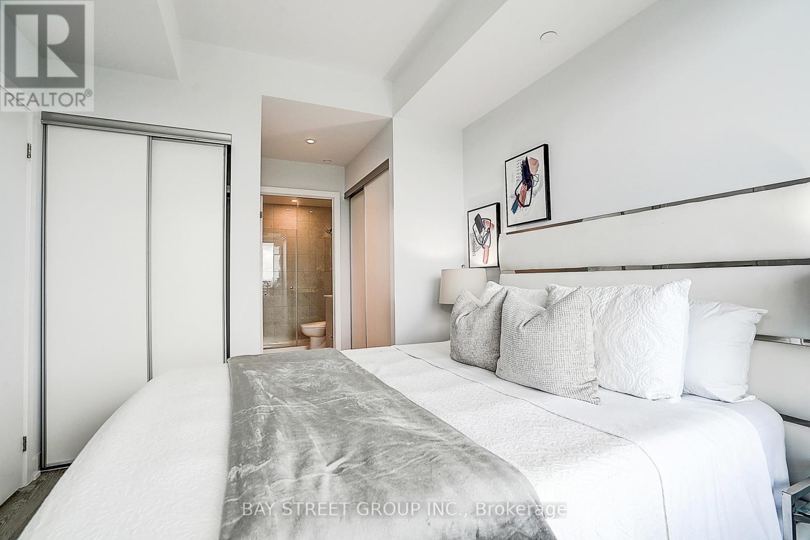 3805 - 1926 Lake Shore Boulevard W, Toronto, Ontario  M6S 1A2 - Photo 20 - W12477556