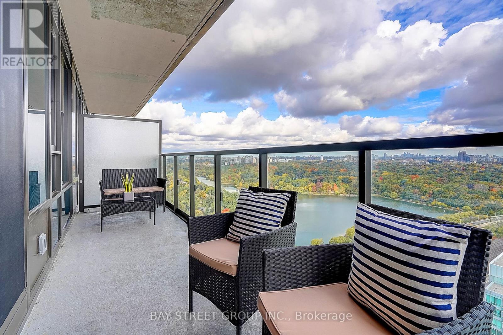 3805 - 1926 Lake Shore Boulevard W, Toronto, Ontario  M6S 1A2 - Photo 25 - W12477556