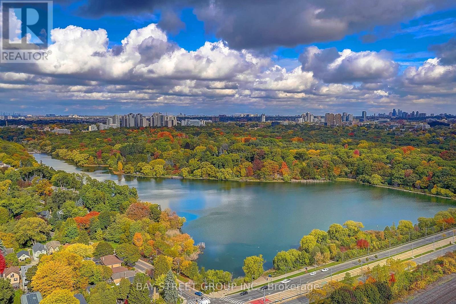 3805 - 1926 Lake Shore Boulevard W, Toronto, Ontario  M6S 1A2 - Photo 26 - W12477556