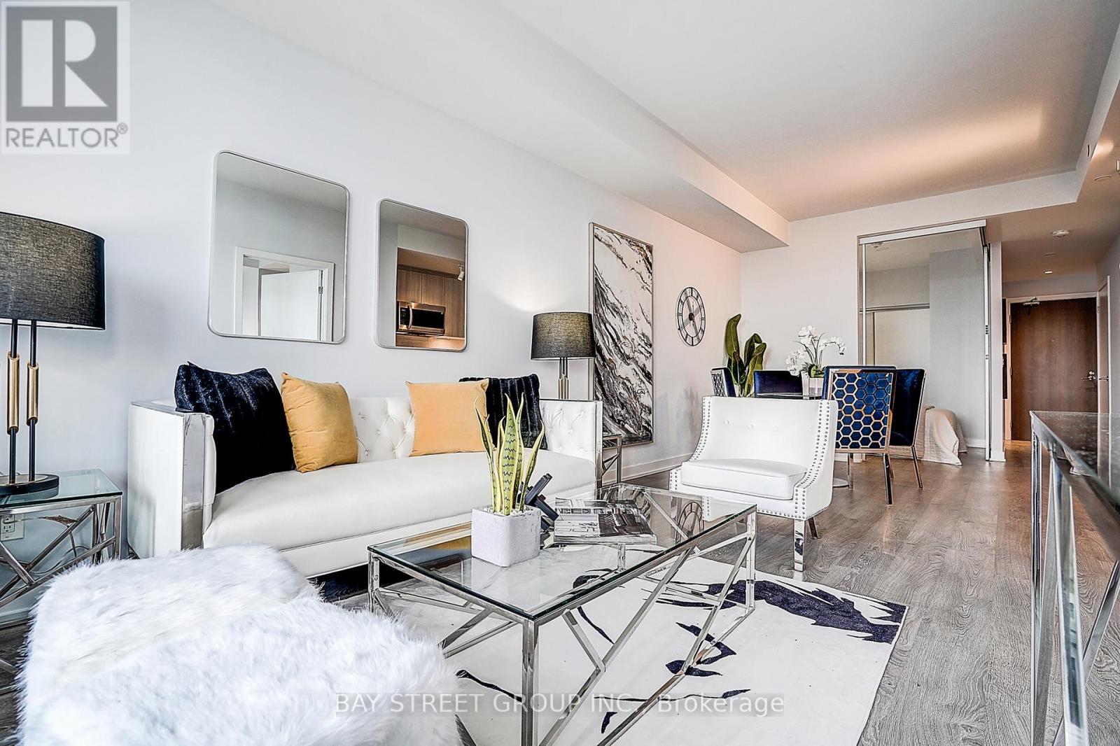 3805 - 1926 Lake Shore Boulevard W, Toronto, Ontario  M6S 1A2 - Photo 7 - W12477556