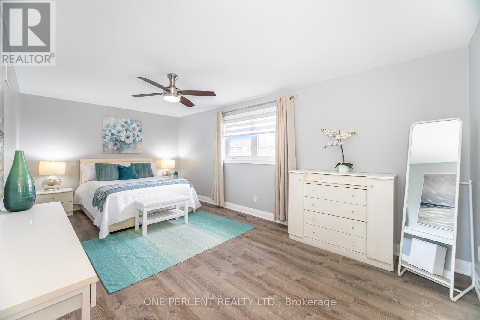704 Bookham Crescent, Mississauga, Ontario  L4Z 1T9 - Photo 21 - W12477572