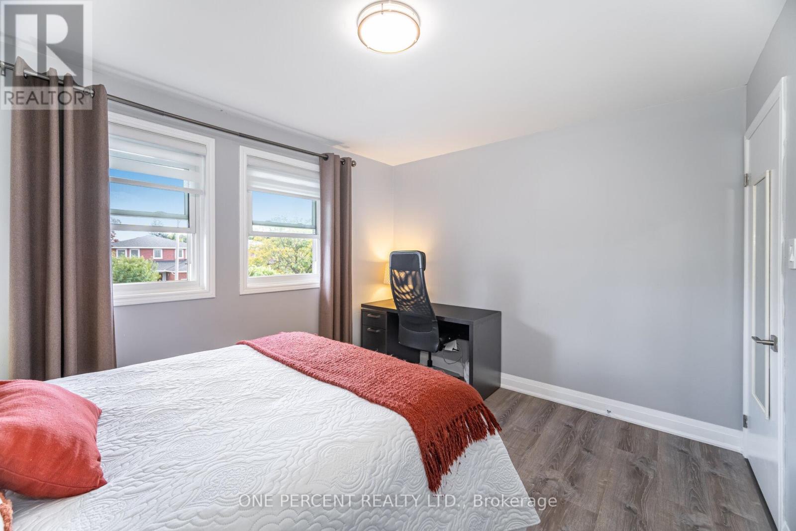 704 Bookham Crescent, Mississauga, Ontario  L4Z 1T9 - Photo 30 - W12477572