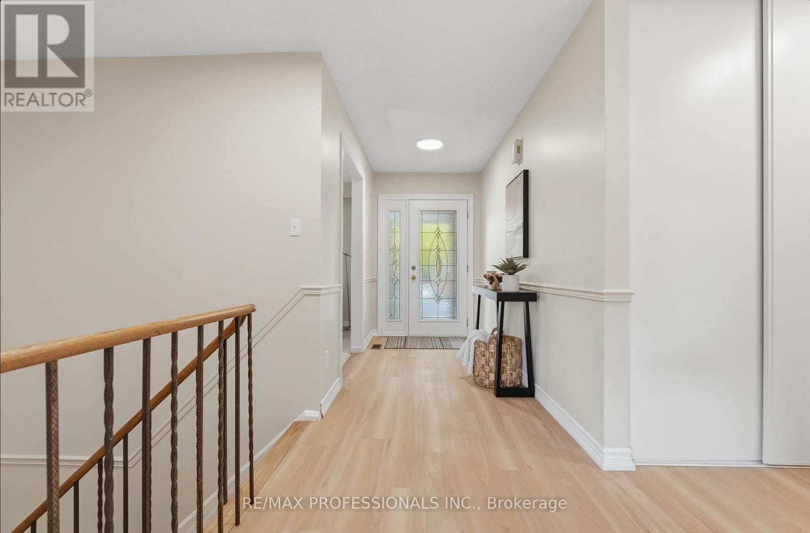40 Claypine Trail, Brampton, Ontario  L6V 3L9 - Photo 10 - W12477573