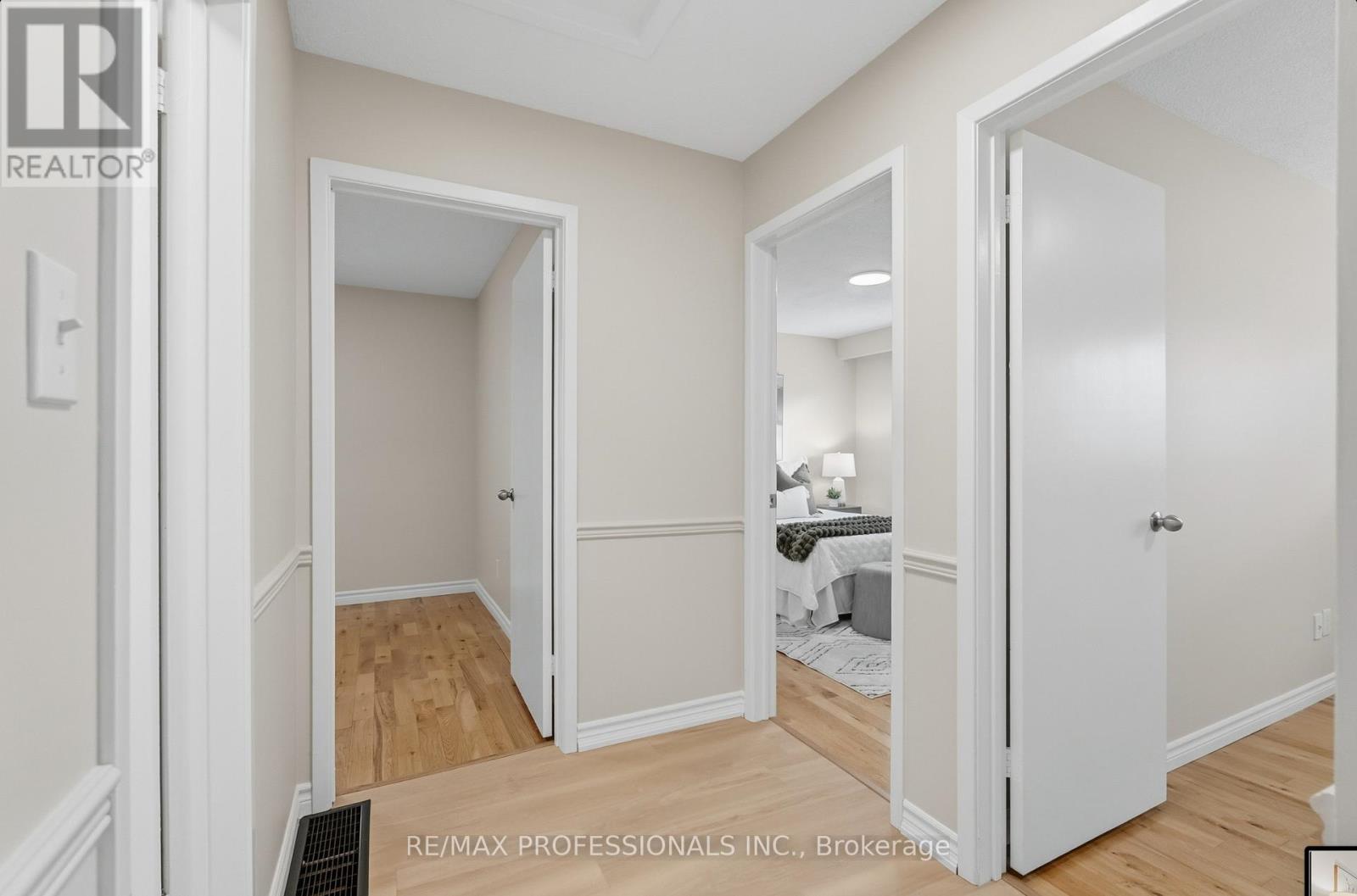 40 Claypine Trail, Brampton, Ontario  L6V 3L9 - Photo 21 - W12477573