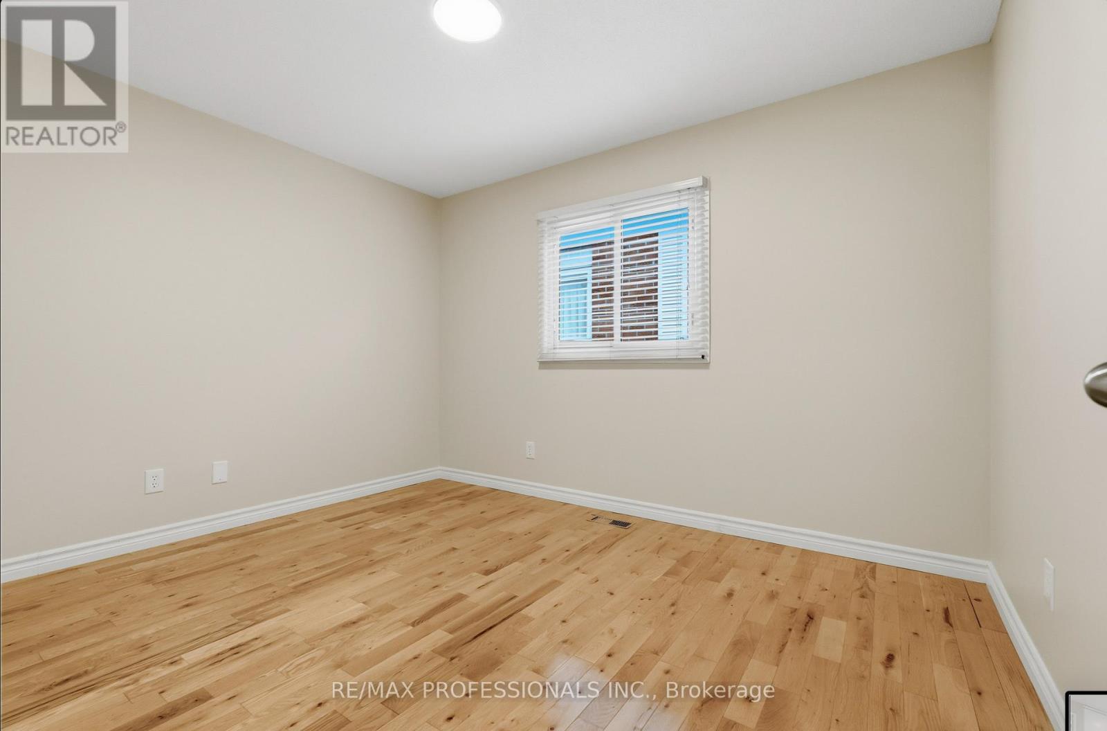 40 Claypine Trail, Brampton, Ontario  L6V 3L9 - Photo 24 - W12477573