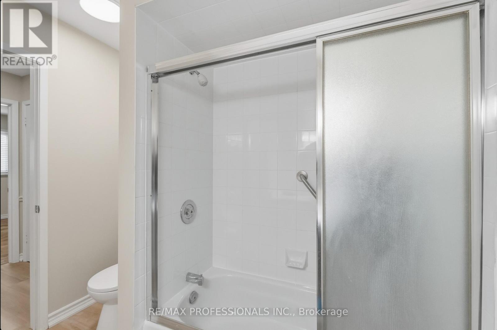 40 Claypine Trail, Brampton, Ontario  L6V 3L9 - Photo 29 - W12477573