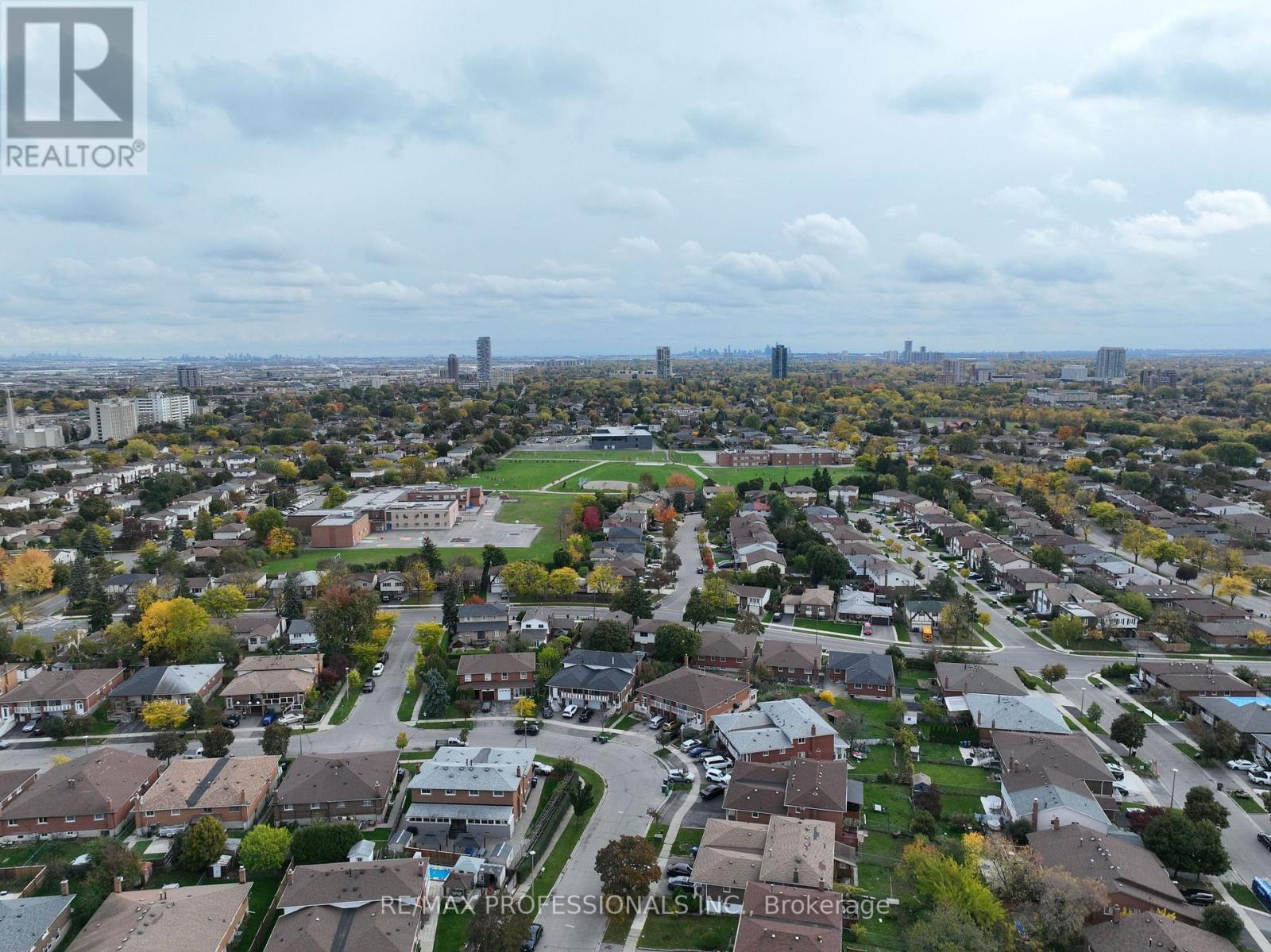 40 Claypine Trail, Brampton, Ontario  L6V 3L9 - Photo 50 - W12477573