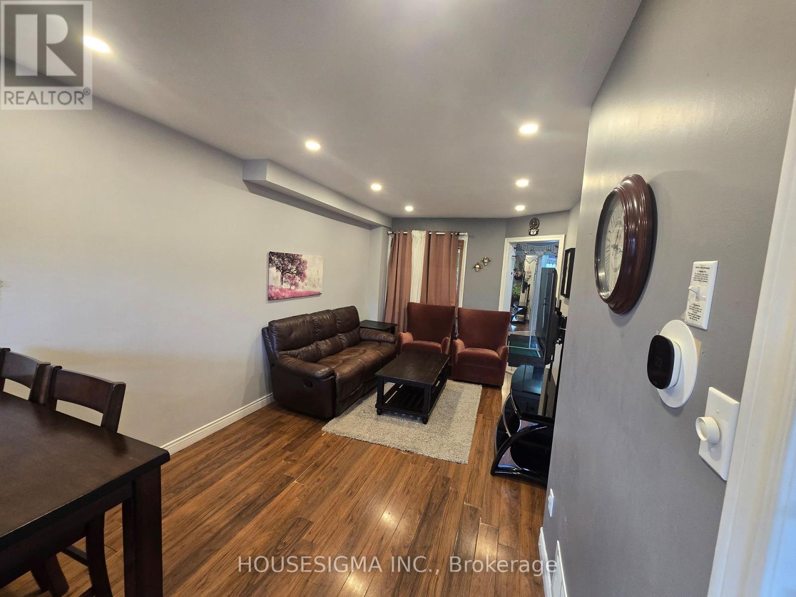 97 Stonecairn Drive, Cambridge, Ontario  N1T 1W5 - Photo 5 - X12477559