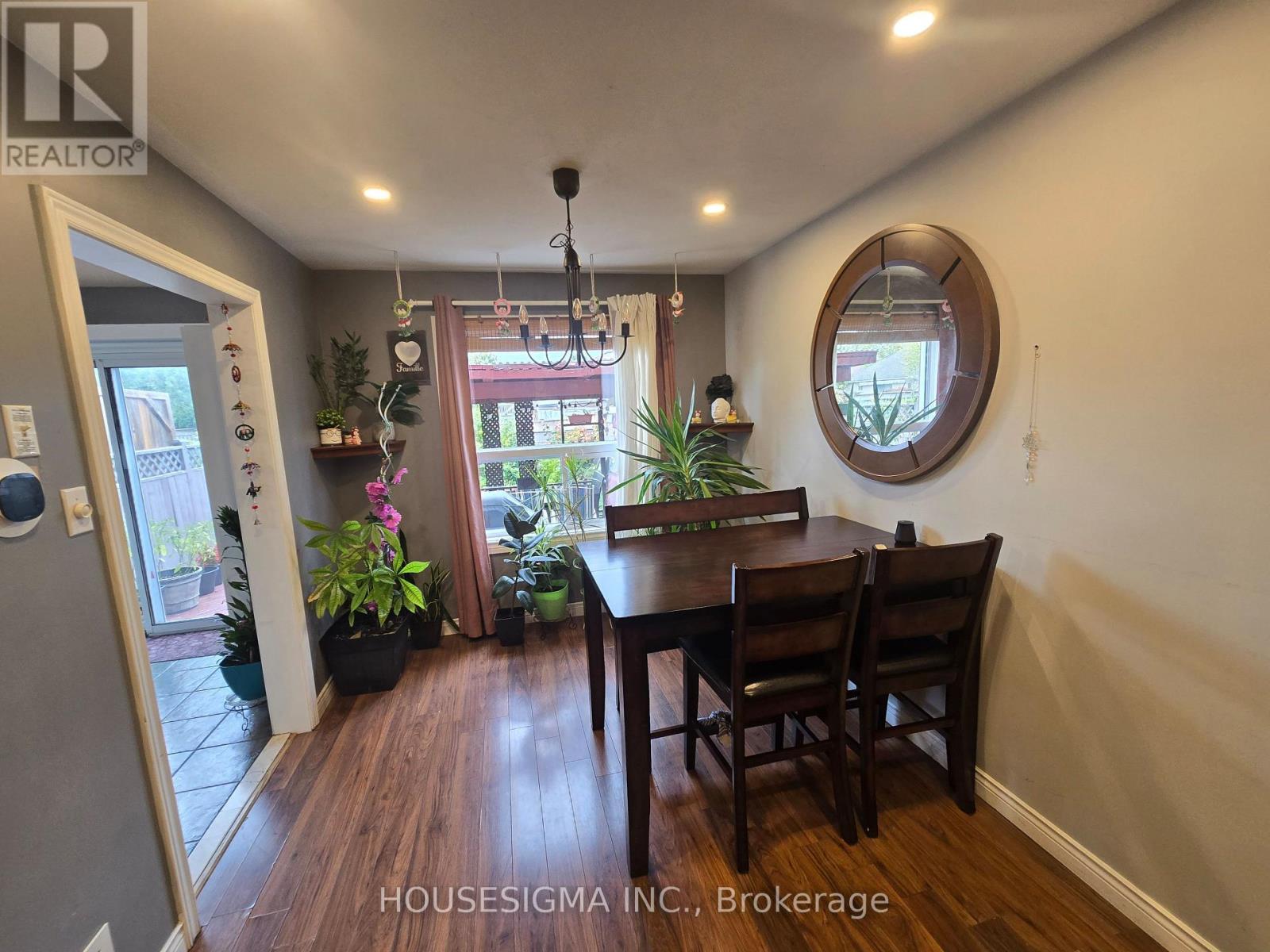 97 Stonecairn Drive, Cambridge, Ontario  N1T 1W5 - Photo 6 - X12477559