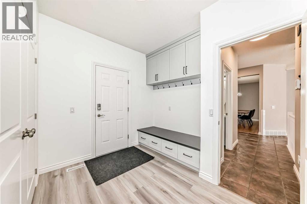 75 Cougar Ridge Heights Sw, Calgary, Alberta  T3H 4X5 - Photo 18 - A2266429