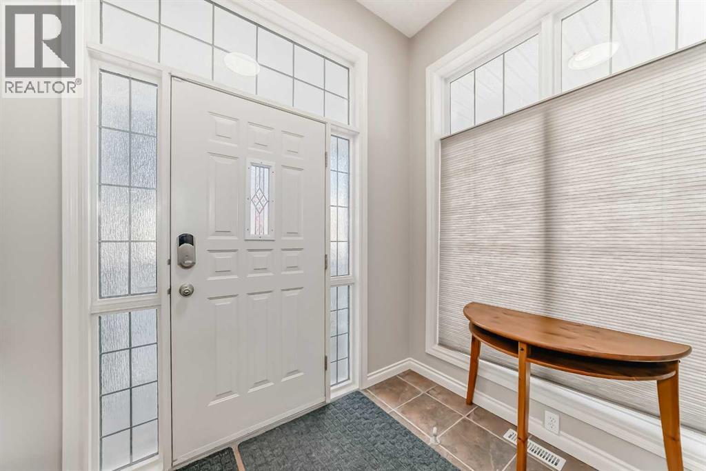 75 Cougar Ridge Heights Sw, Calgary, Alberta  T3H 4X5 - Photo 2 - A2266429