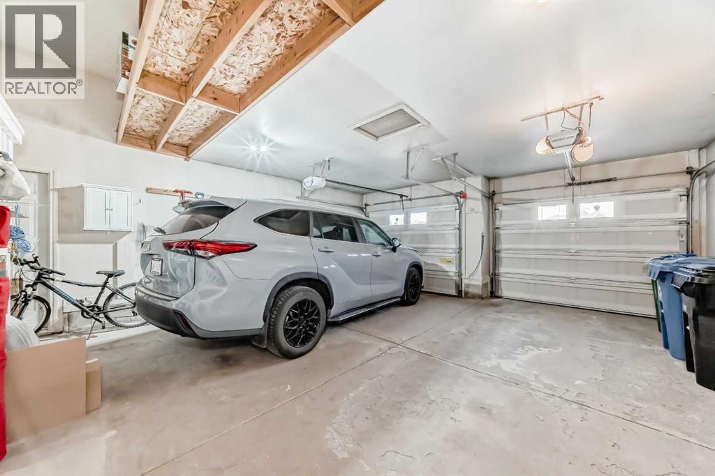 75 Cougar Ridge Heights Sw, Calgary, Alberta  T3H 4X5 - Photo 39 - A2266429