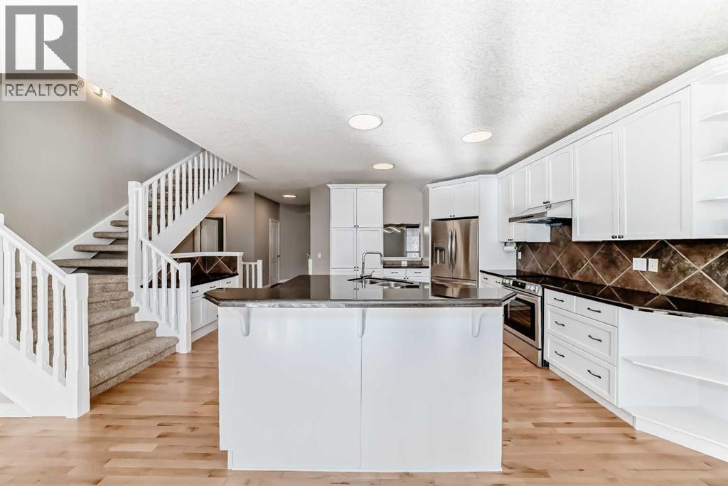 75 Cougar Ridge Heights Sw, Calgary, Alberta  T3H 4X5 - Photo 4 - A2266429
