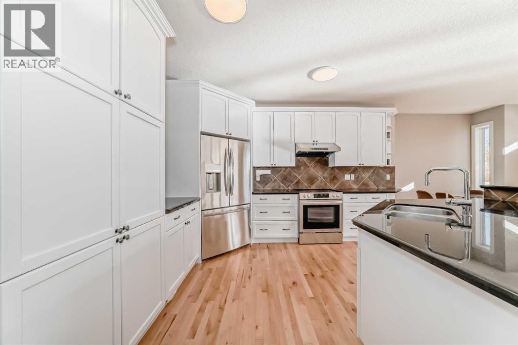 75 Cougar Ridge Heights Sw, Calgary, Alberta  T3H 4X5 - Photo 8 - A2266429