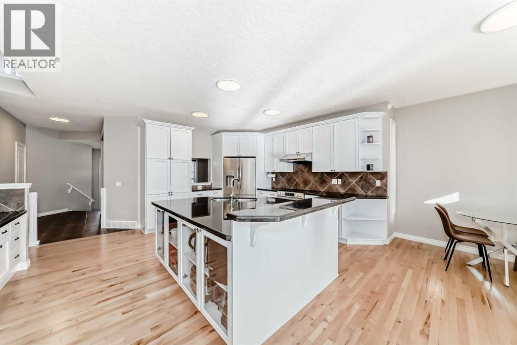 75 Cougar Ridge Heights Sw, Calgary, Alberta  T3H 4X5 - Photo 9 - A2266429
