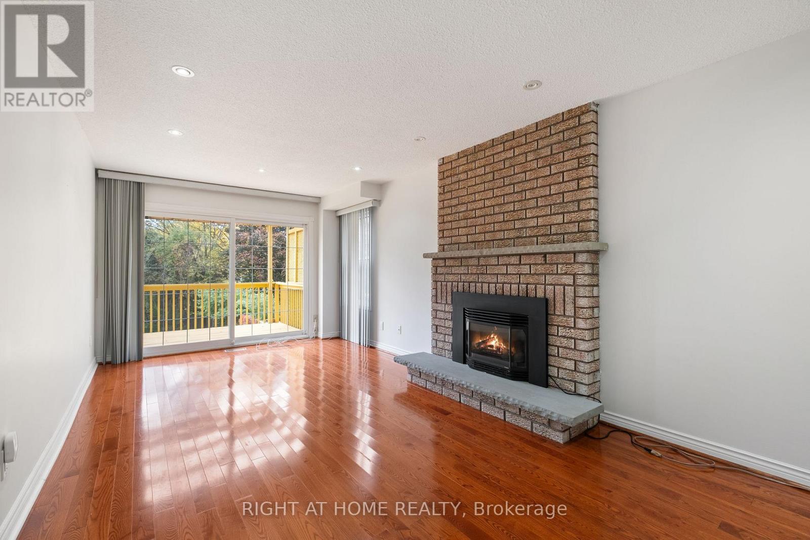 7 Lord Simcoe Drive, Brampton, Ontario  L6S 5G4 - Photo 17 - W12477596