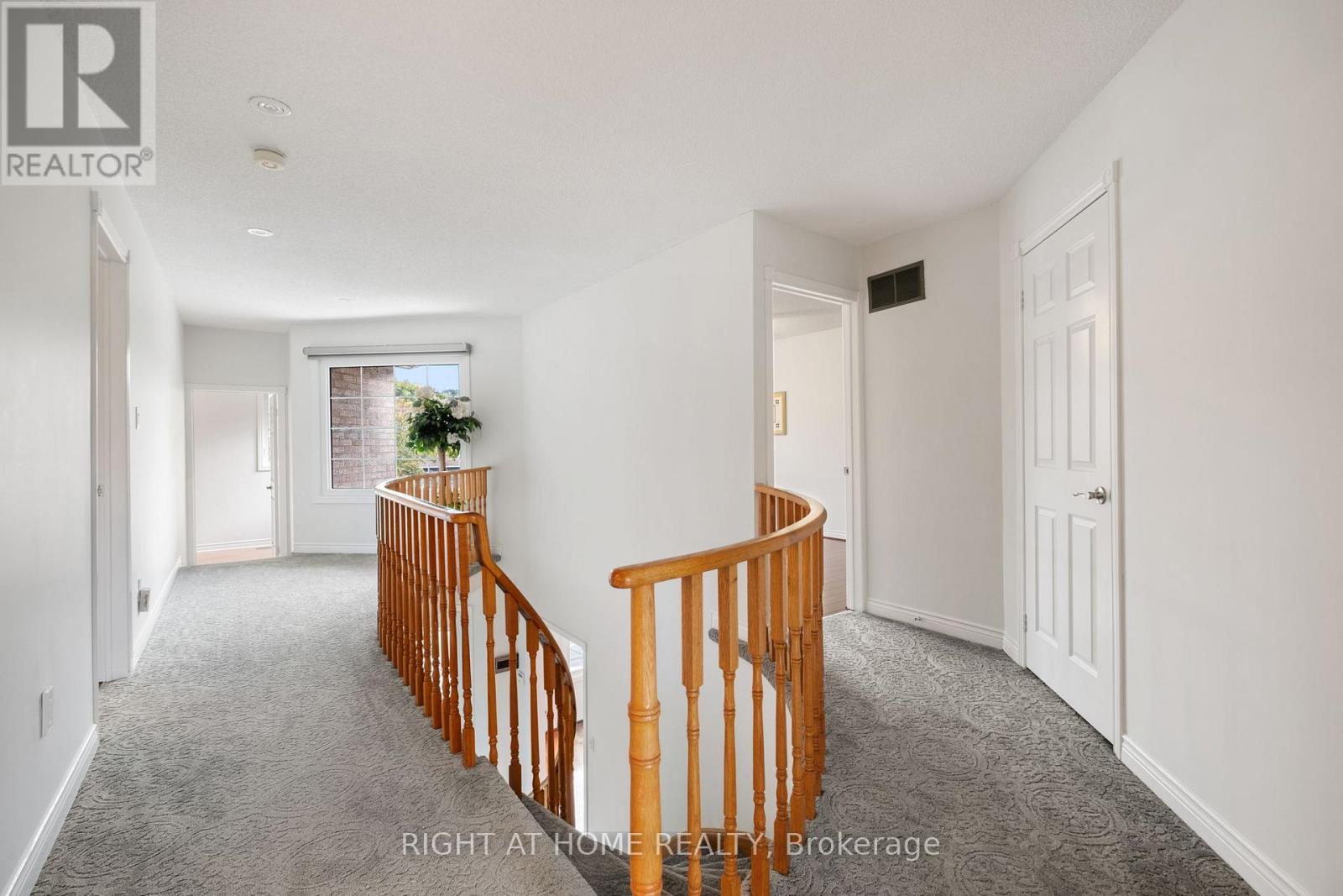 7 Lord Simcoe Drive, Brampton, Ontario  L6S 5G4 - Photo 22 - W12477596