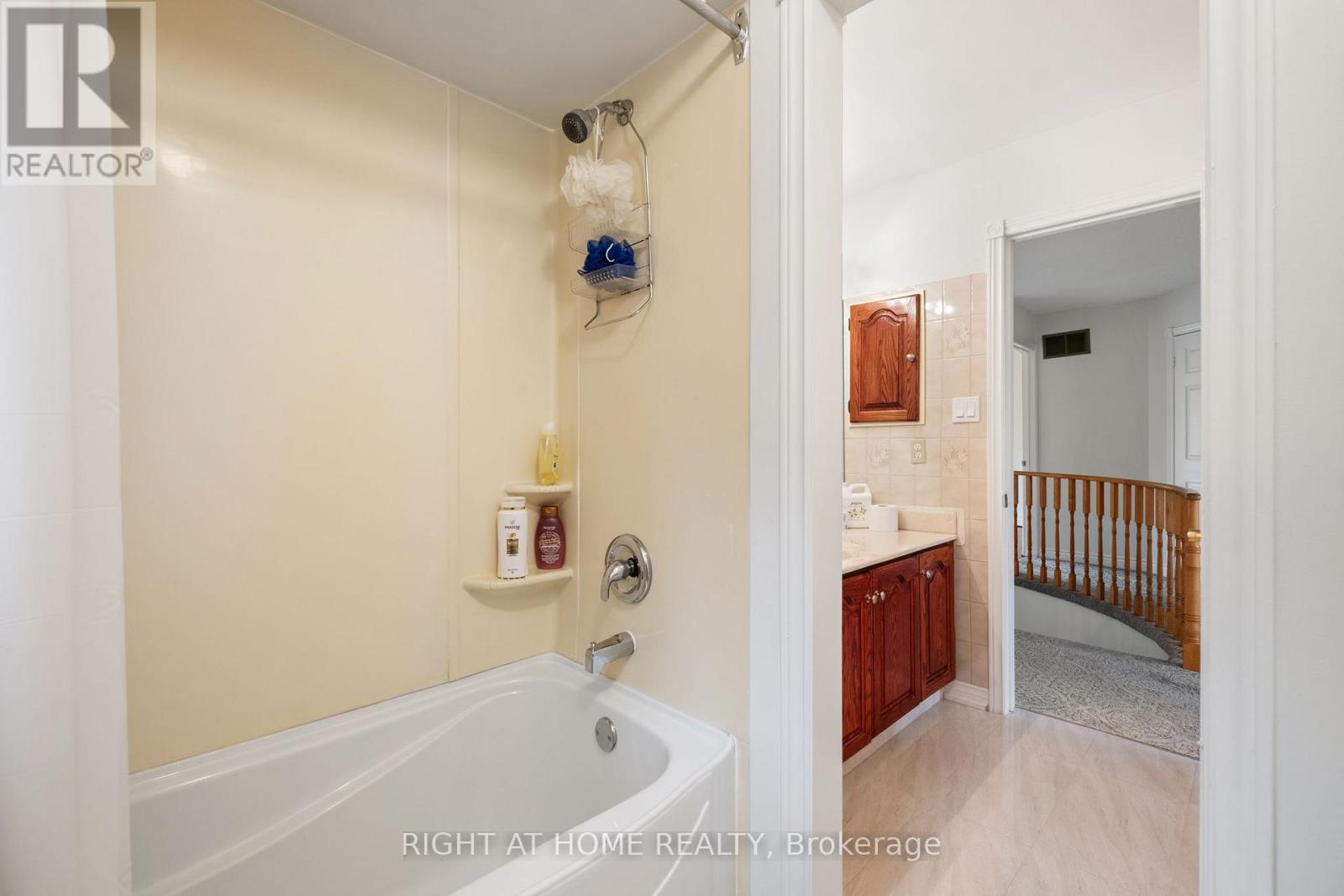 7 Lord Simcoe Drive, Brampton, Ontario  L6S 5G4 - Photo 30 - W12477596