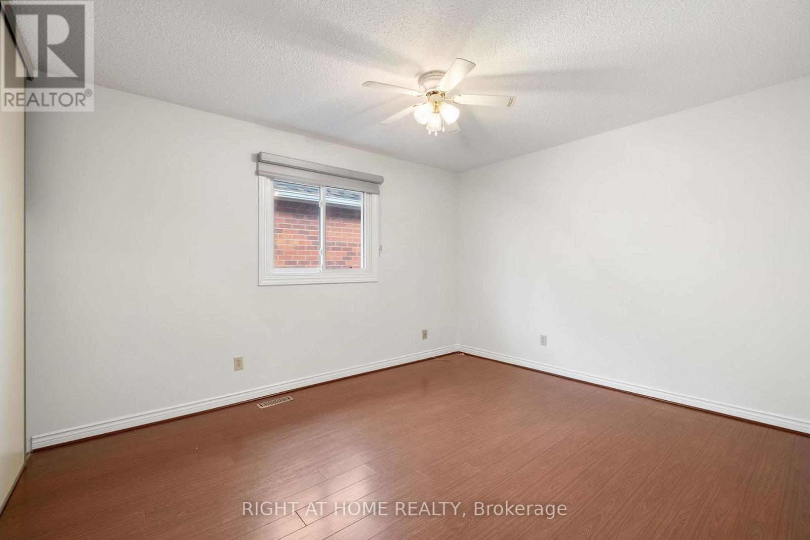 7 Lord Simcoe Drive, Brampton, Ontario  L6S 5G4 - Photo 32 - W12477596