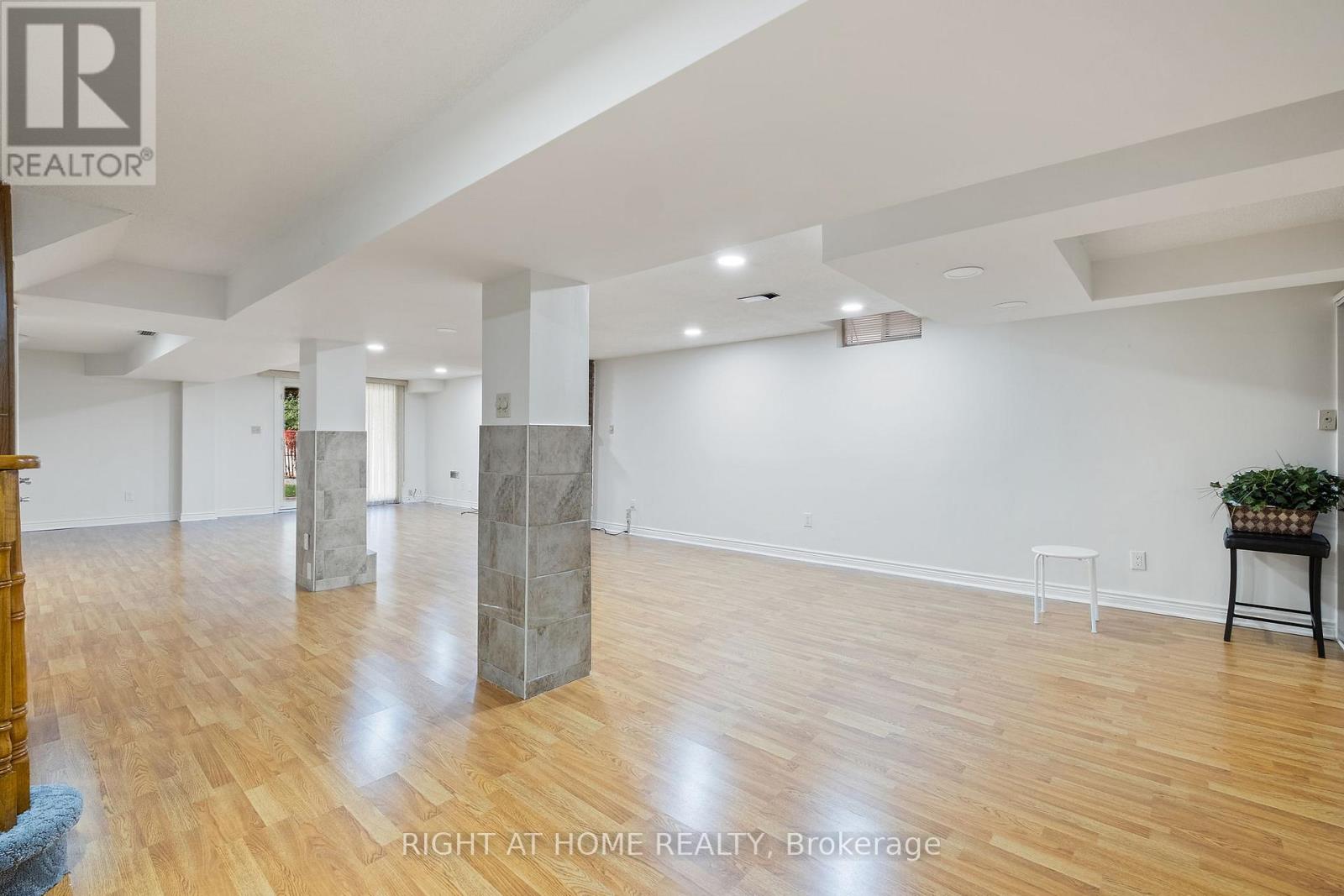 7 Lord Simcoe Drive, Brampton, Ontario  L6S 5G4 - Photo 36 - W12477596