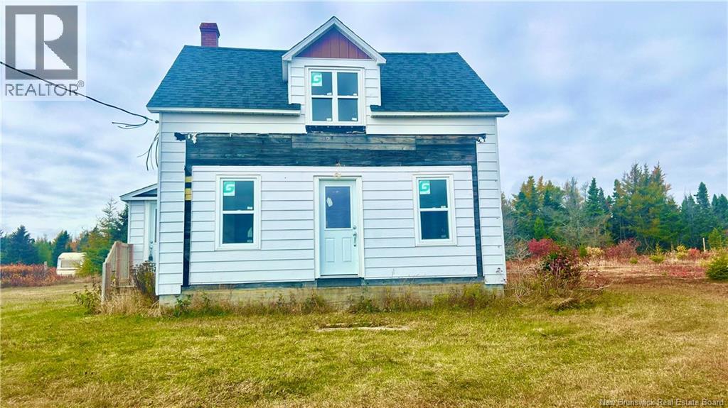 1723 De La Mer Boulevard, Saint-Marie-Saint-Raphaël, New Brunswick  E8T 1P9 - Photo 1 - NB129031