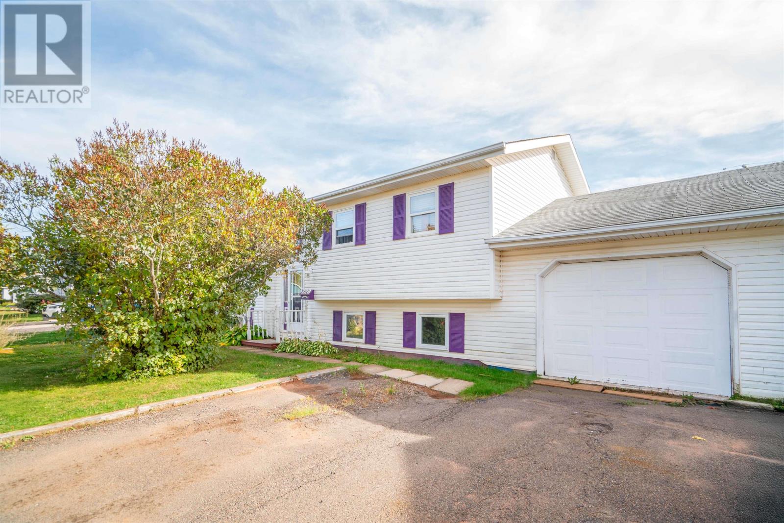 128 Westridge Crescent, Charlottetown, Prince Edward Island  C1A 9E7 - Photo 2 - 202526395