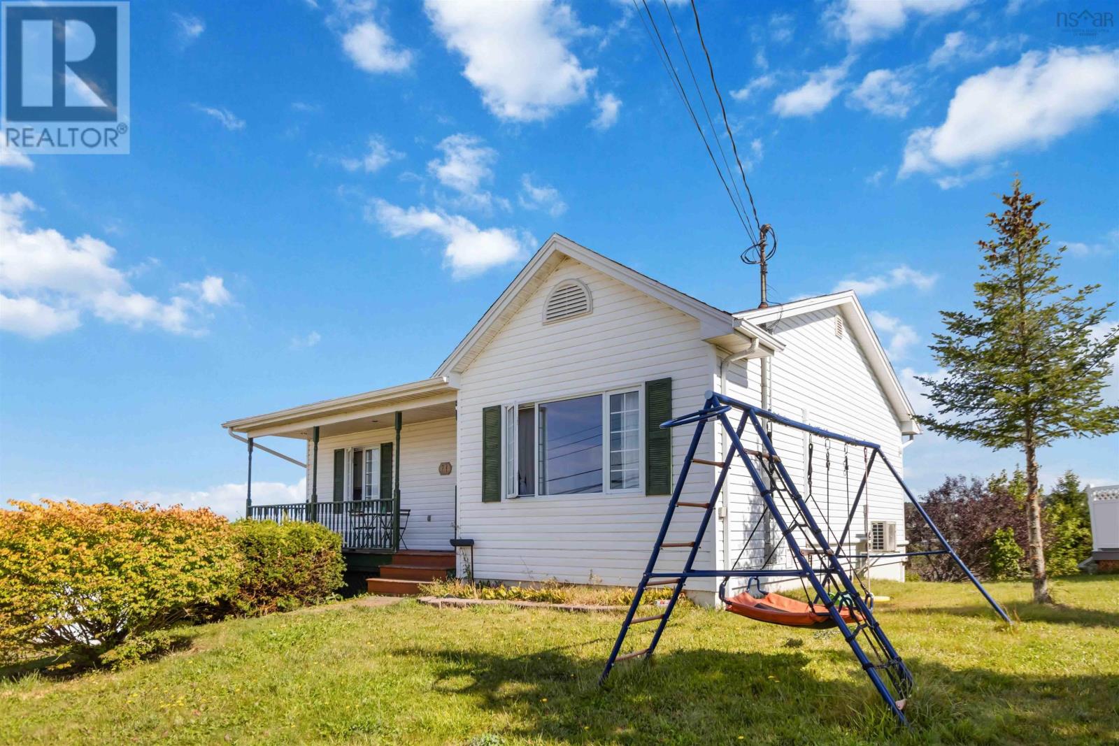 74 Russell Lake Drive, Dartmouth, Nova Scotia  B2W 6E7 - Photo 2 - 202522886