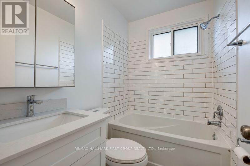 1000 Wardman Crescent, Whitby, Ontario  L1N 3G9 - Photo 8 - E12477623