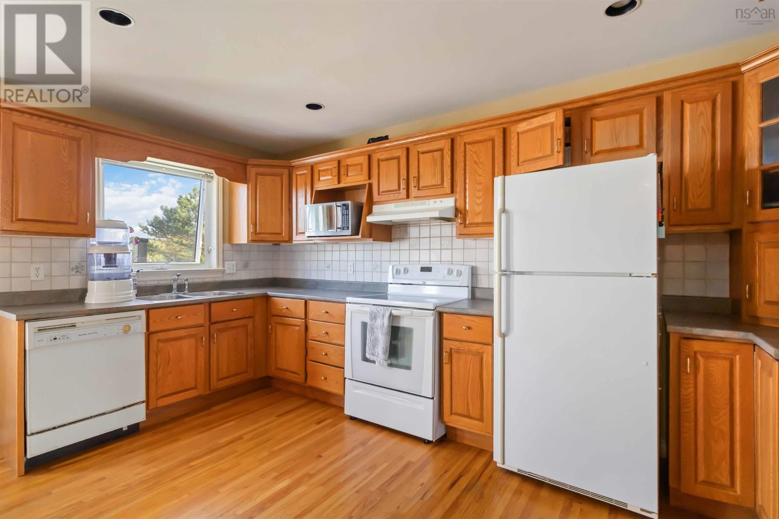 74 Russell Lake Drive, Dartmouth, Nova Scotia  B2W 6E7 - Photo 18 - 202522886