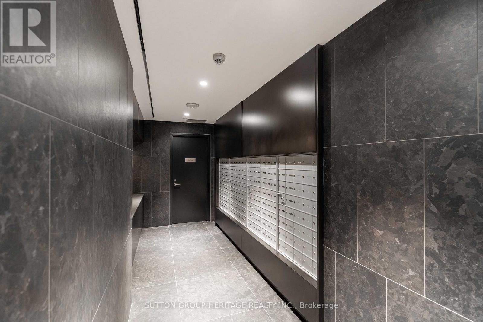 4006 - 20 Lombard Street, Toronto, Ontario  M5C 1M1 - Photo 24 - C12477622