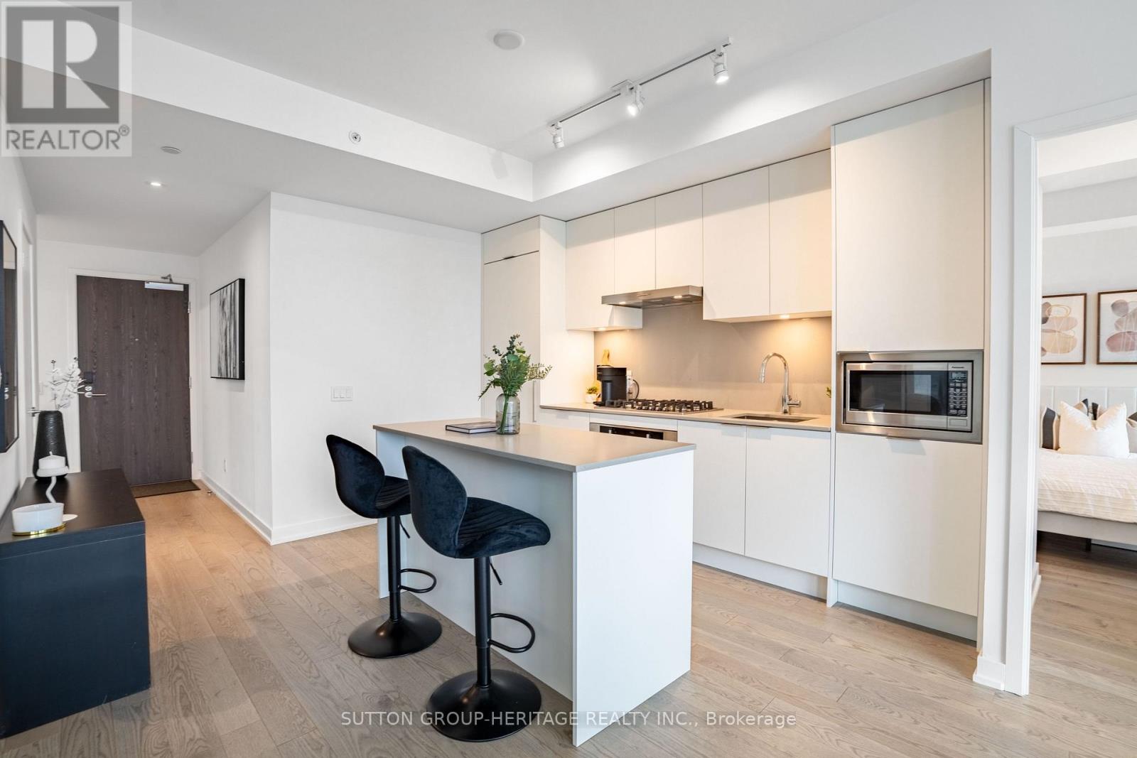 4006 - 20 Lombard Street, Toronto, Ontario  M5C 1M1 - Photo 13 - C12477622