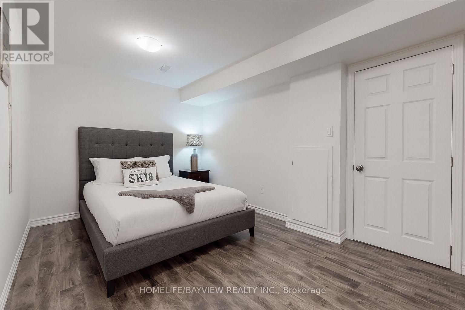 29 Farmhouse Crescent, Richmond Hill, Ontario  L4E 0S7 - Photo 12 - N12477607