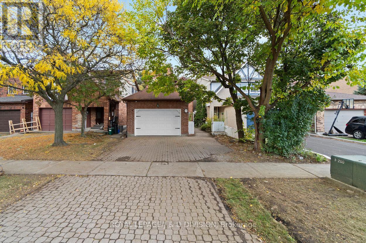 49 Esther Crescent, Vaughan, Ontario  L4J 3J8 - Photo 2 - N12477610