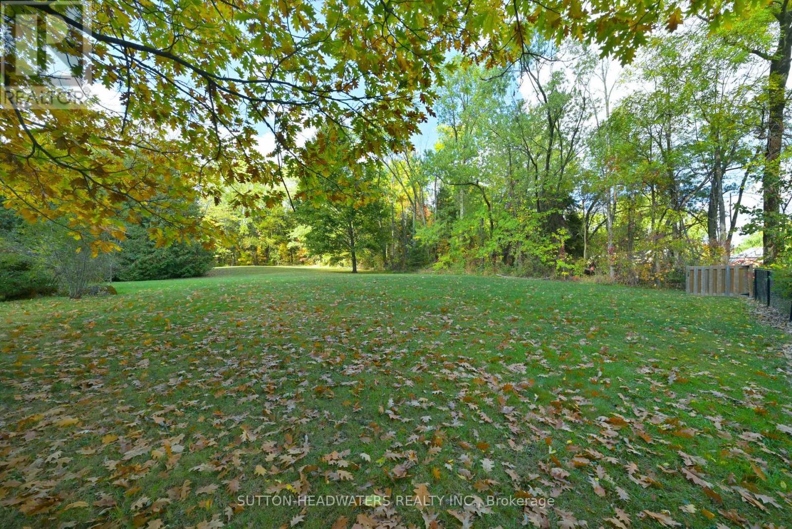 5 Cedar Drive, Caledon, Ontario  L7K 1H4 - Photo 30 - W12477606