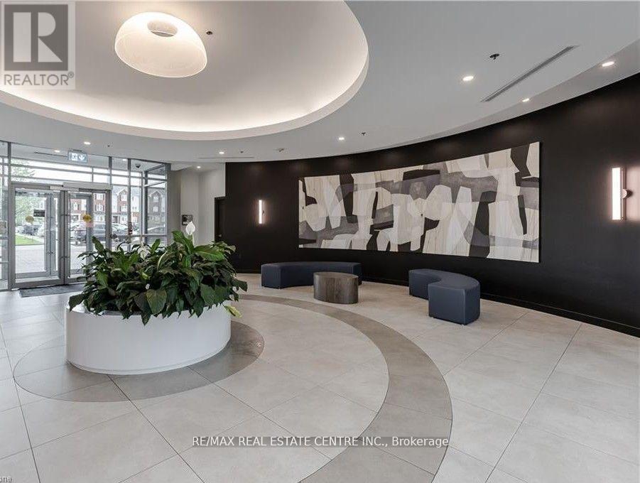 301 - 215 Queen Street E, Brampton, Ontario  L6W 0A9 - Photo 7 - W12477614