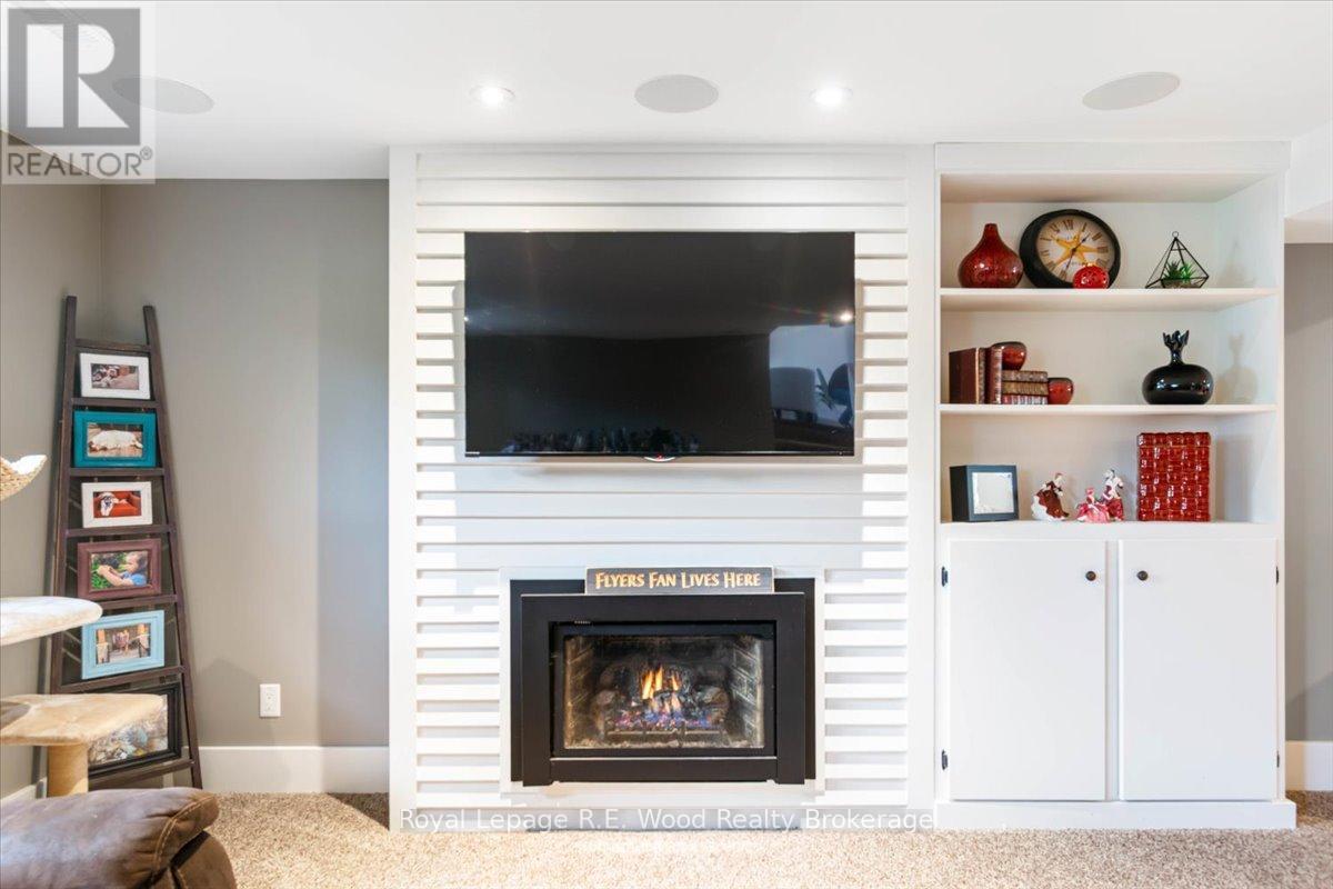 32 Devon Court, Tillsonburg, Ontario  N4G 4K6 - Photo 14 - X12427789