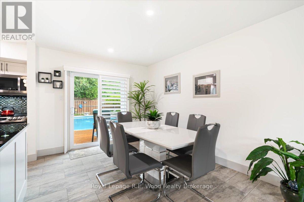 32 Devon Court, Tillsonburg, Ontario  N4G 4K6 - Photo 4 - X12427789