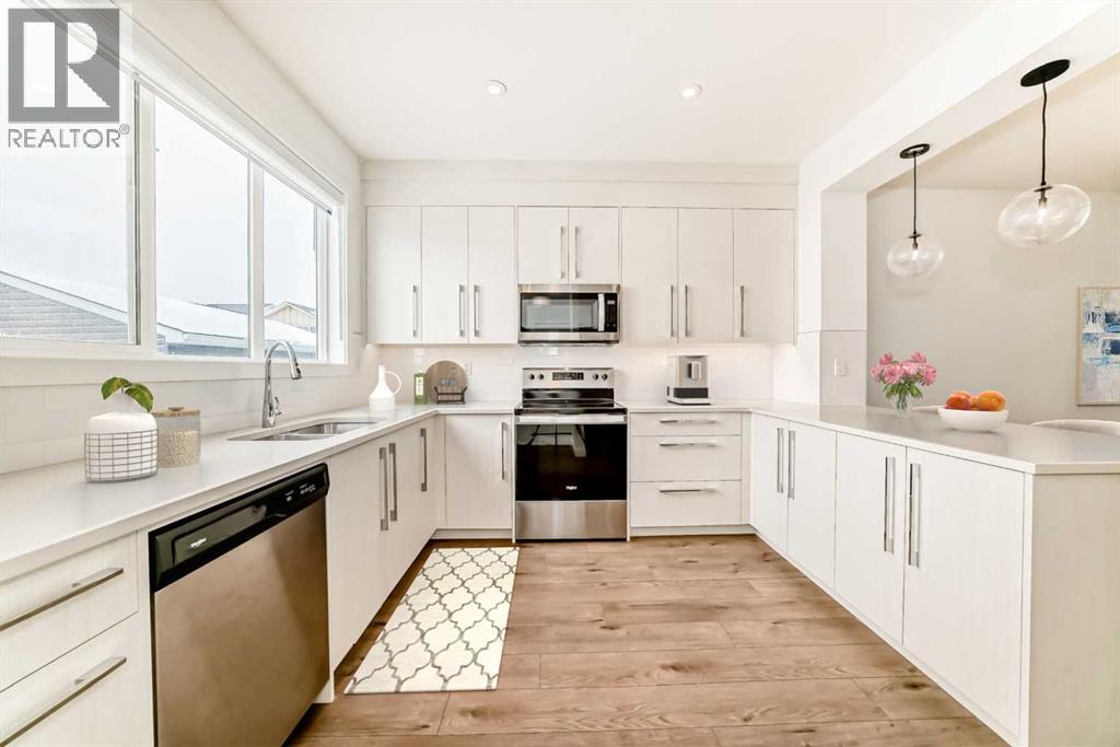 106 Dawson Harbour Grove, Chestermere, Alberta  T1X 2S4 - Photo 6 - A2234581