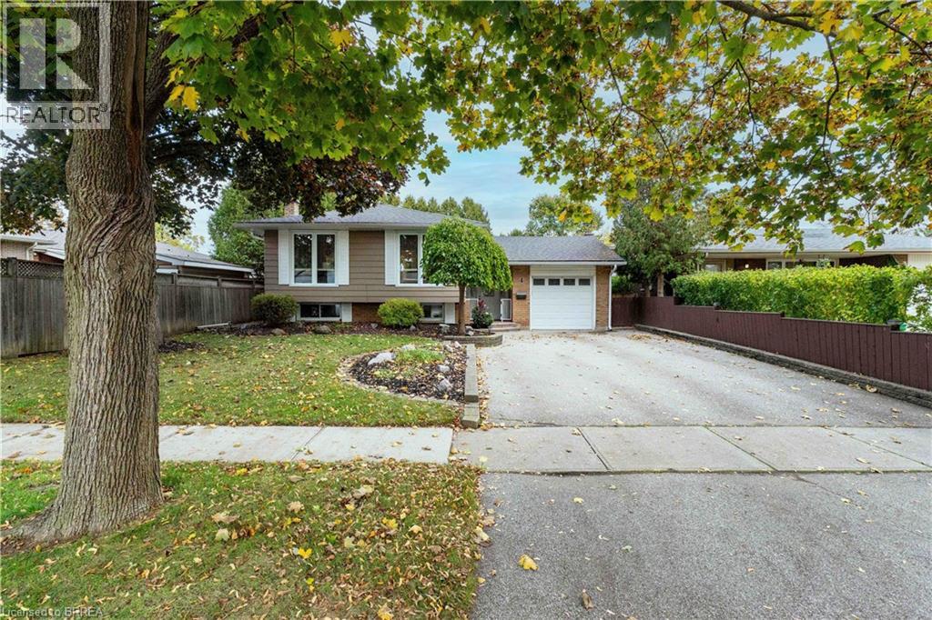 4 ADELAIDE Avenue, Brantford, Ontario