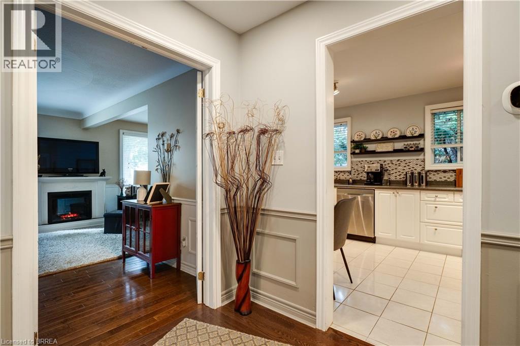 4 Adelaide Avenue, Brantford, Ontario  N3S 7H3 - Photo 10 - 40780603