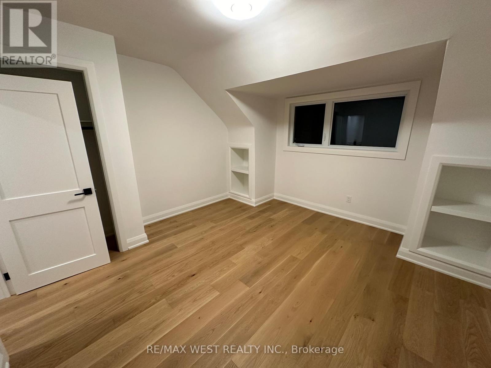 81 Kent Road, Toronto, Ontario  M4L 2X5 - Photo 19 - E12469197