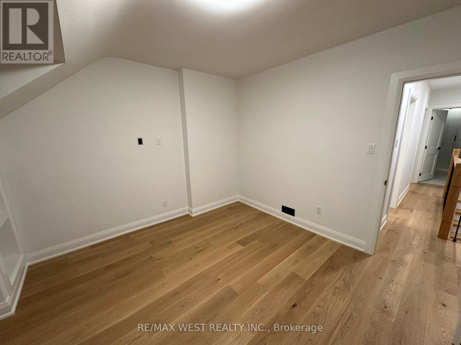 81 Kent Road, Toronto, Ontario  M4L 2X5 - Photo 22 - E12469197