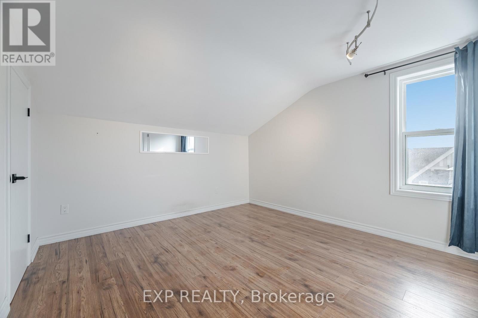 2nd And 3rd Floor - 84 Earlscourt Avenue, Toronto (Corso Italia-Davenport), Ontario  M6E 4A9 - Photo 3 - W12476728