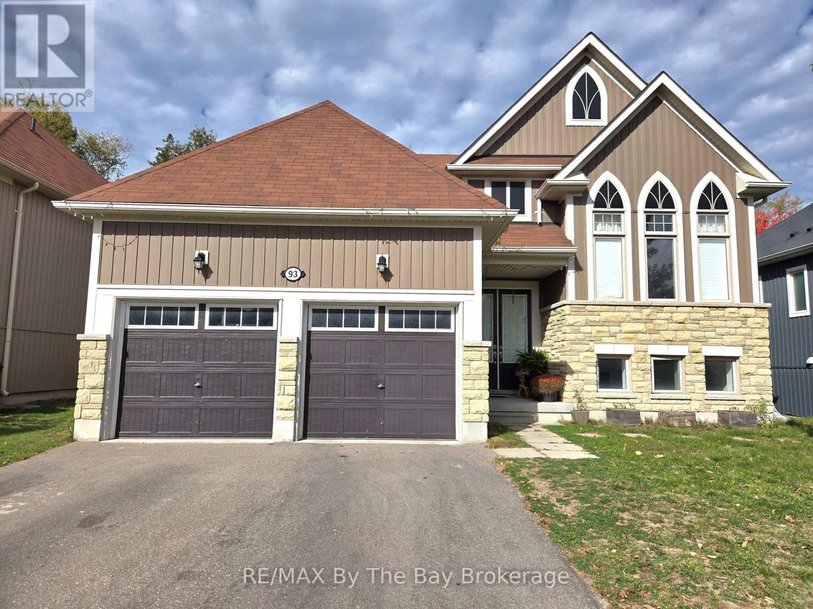 UPPER - 93 ALLEGRA DRIVE, Wasaga Beach, Ontario